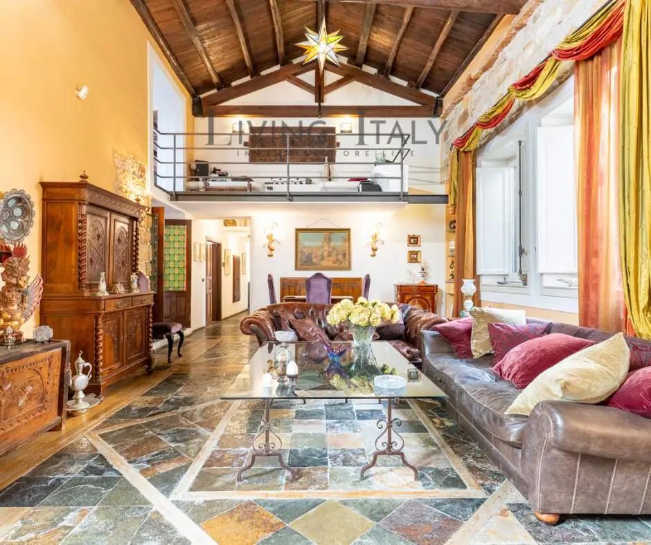 historic-residence-for-sale-palermo-historic-centre