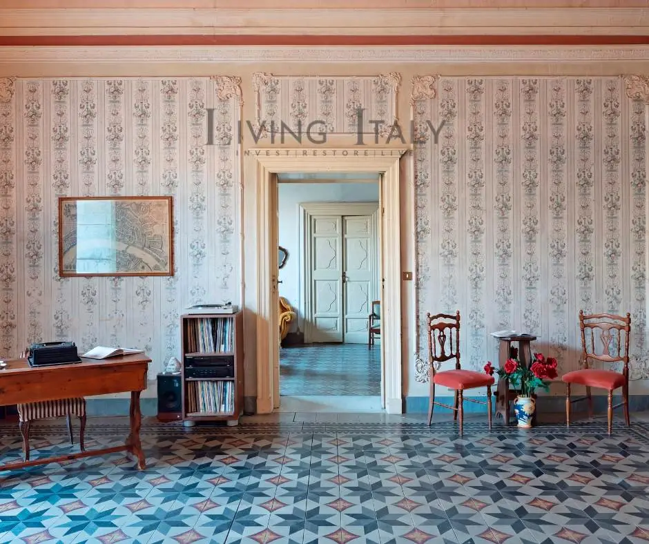 historic property in Caltagirone